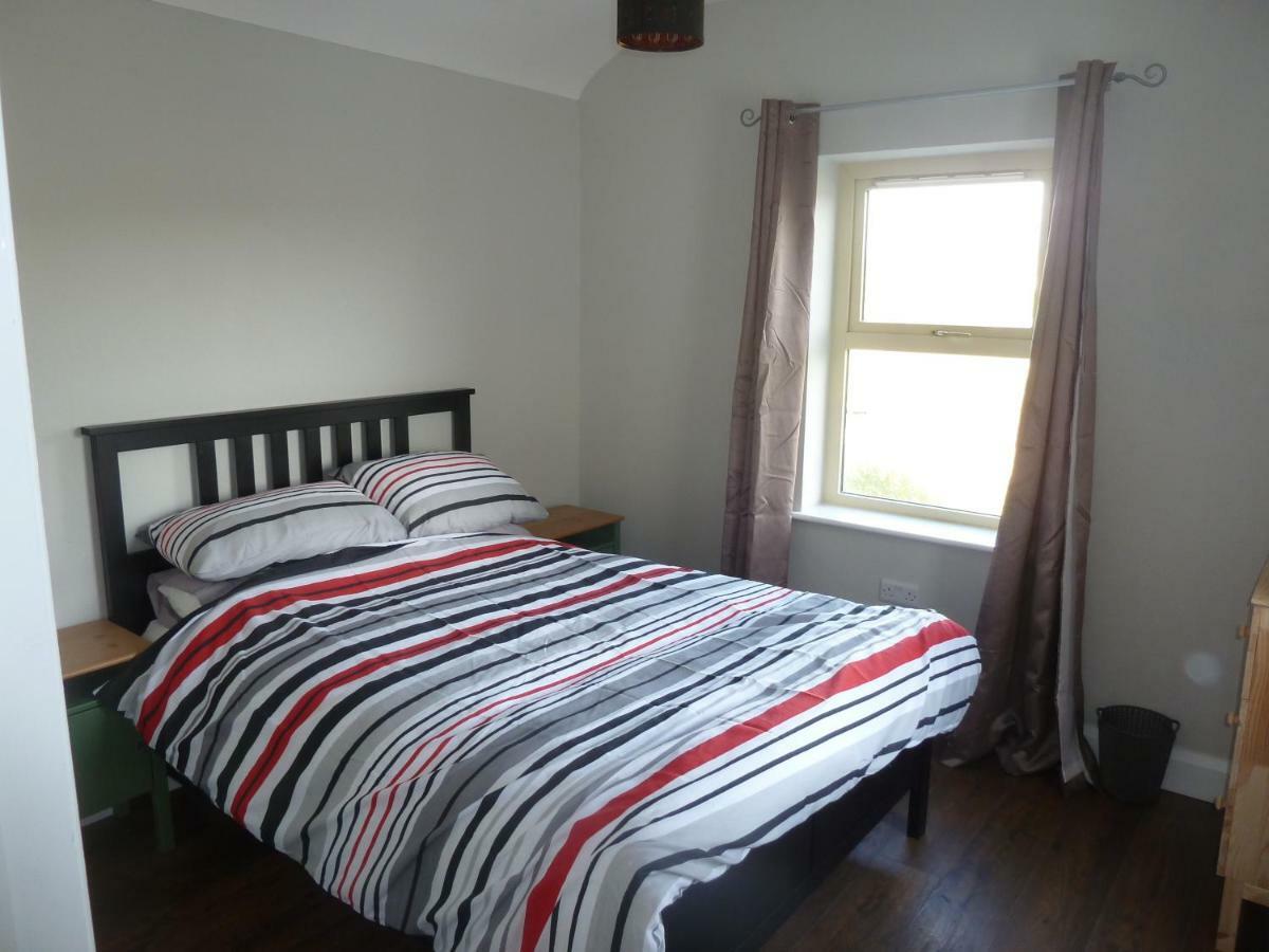 Mary'S Meadow Villa ดูลิน ภายนอก รูปภาพ